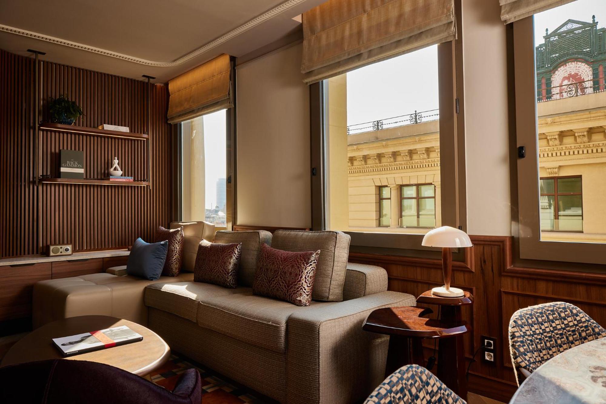Grand Hotel